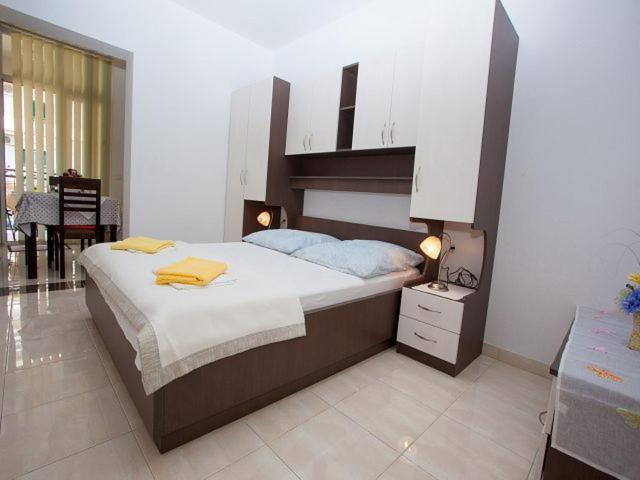 Apartmani Dana Makarska Ngoại thất bức ảnh