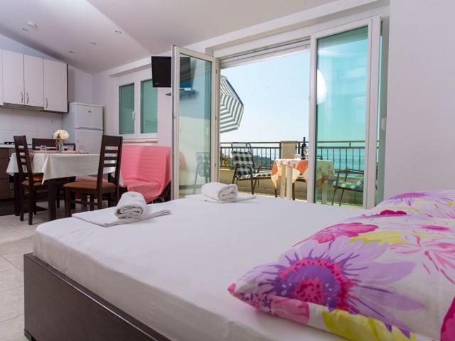 Apartmani Dana Makarska Ngoại thất bức ảnh